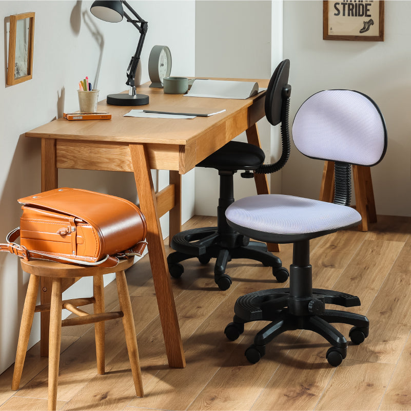 ココル④/クルテ 学習チェア 高さ調節可能 背もたれ調節可能