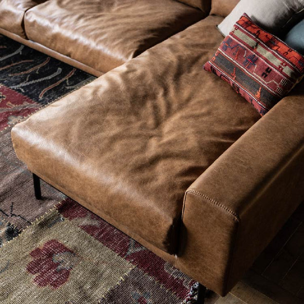 脚をゆっくり伸ばすことができます。 #オーカーブラウン（スーパーレザーテックス）