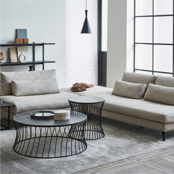 モジュール式の設計で、自由な組み合わせが可能です。お部屋に合わせたレイアウトが楽しめます。 #PLT111 プラチナグレー（プライムレザーテックス）