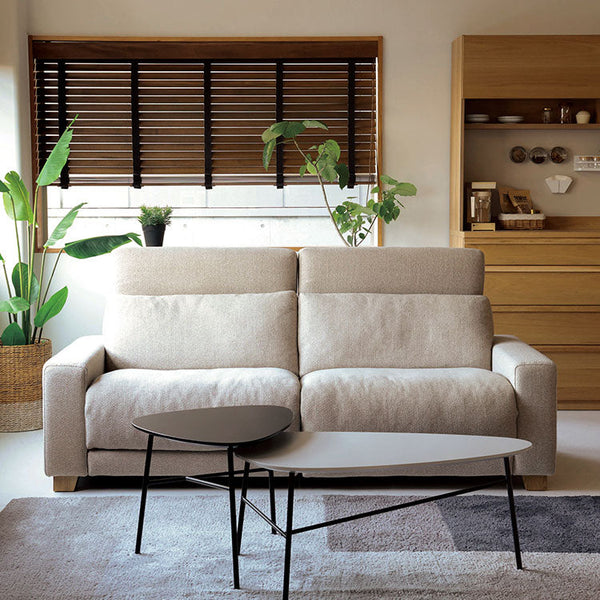 イメージ写真はファブリックベージュの3人掛けソファを使用しています。 #オーカーブラウン（スーパーレザーテックス）