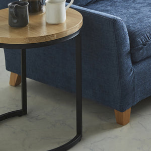 脚部にはあたたかみのあるビーチ材を使用。床へのキズ防止のためのフェルト付き。 #A41 カスタード（ファブリックAランク）