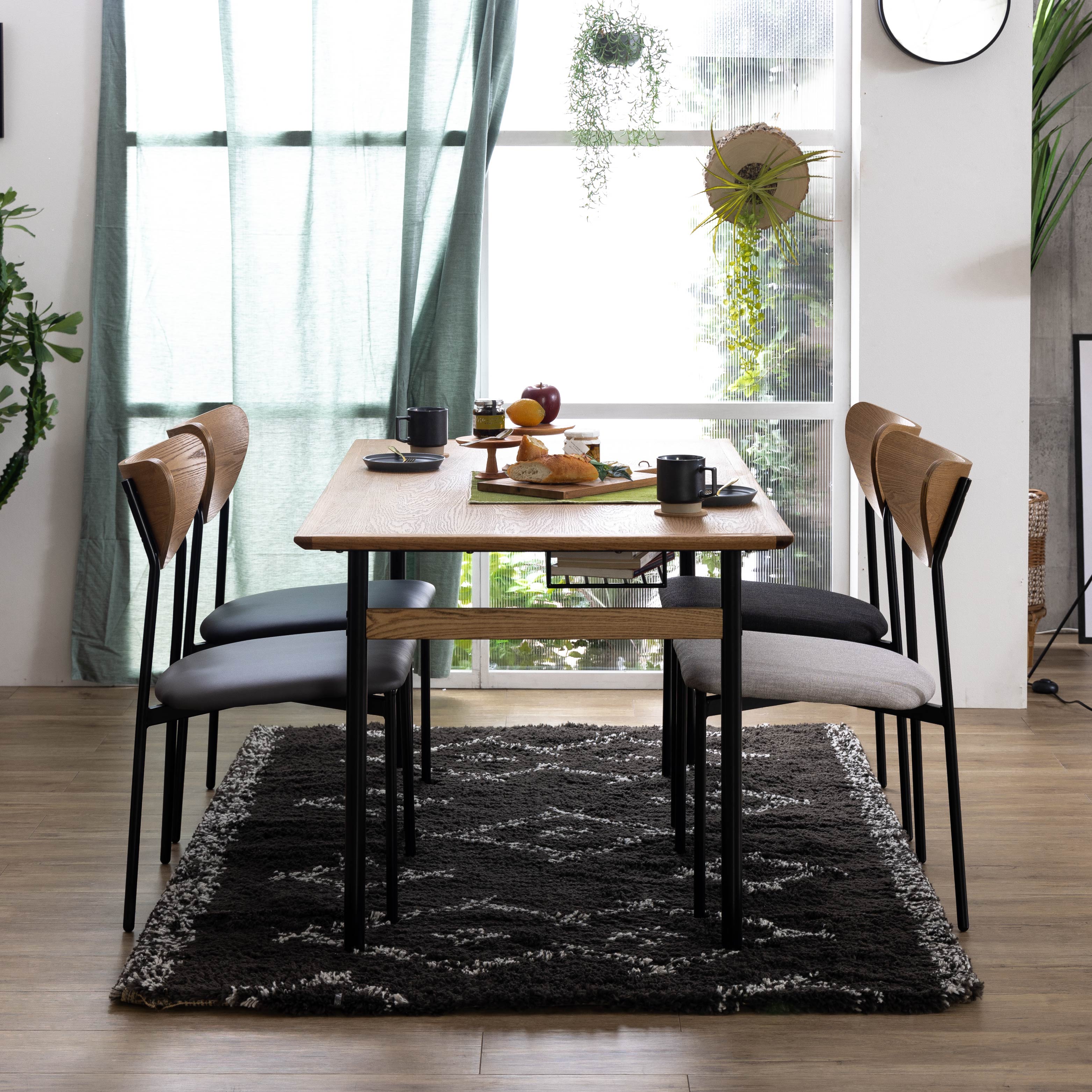 ジャガー ダイニングチェア