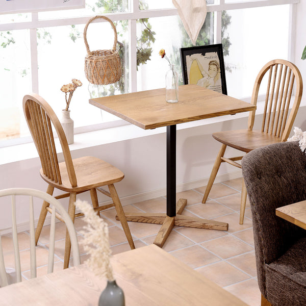 コンパクトなサイズで背面もスリット状なので、ワンルームなどに置いても圧迫感がありません。 #板座 バーチ材