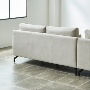 背面までこだわった美しいデザインは、お部屋の中央に置いても圧迫感を与えません。 #PLT111 プラチナグレー（プライムレザーテックス）