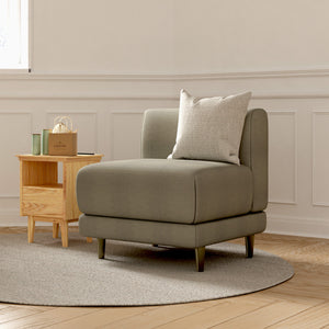 やわらかなベルベット調生地を纏い、 <br>ベッドと美しく調和するソファ。 #Default Title