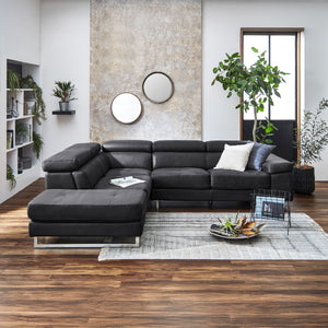 ゆとりあるサイズ感に、重厚感とモダンさを兼ね備えたハイセンスなデザイン。 #PLT111 プラチナグレー（プライムレザーテックス） #左カウチ