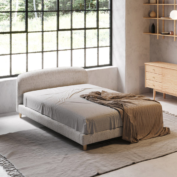 柔らかな曲線美と洗練された雰囲気で、毎日の暮らしに寄り添うためにデザインされたパメラシリーズ。 #フロストグレー #シングル