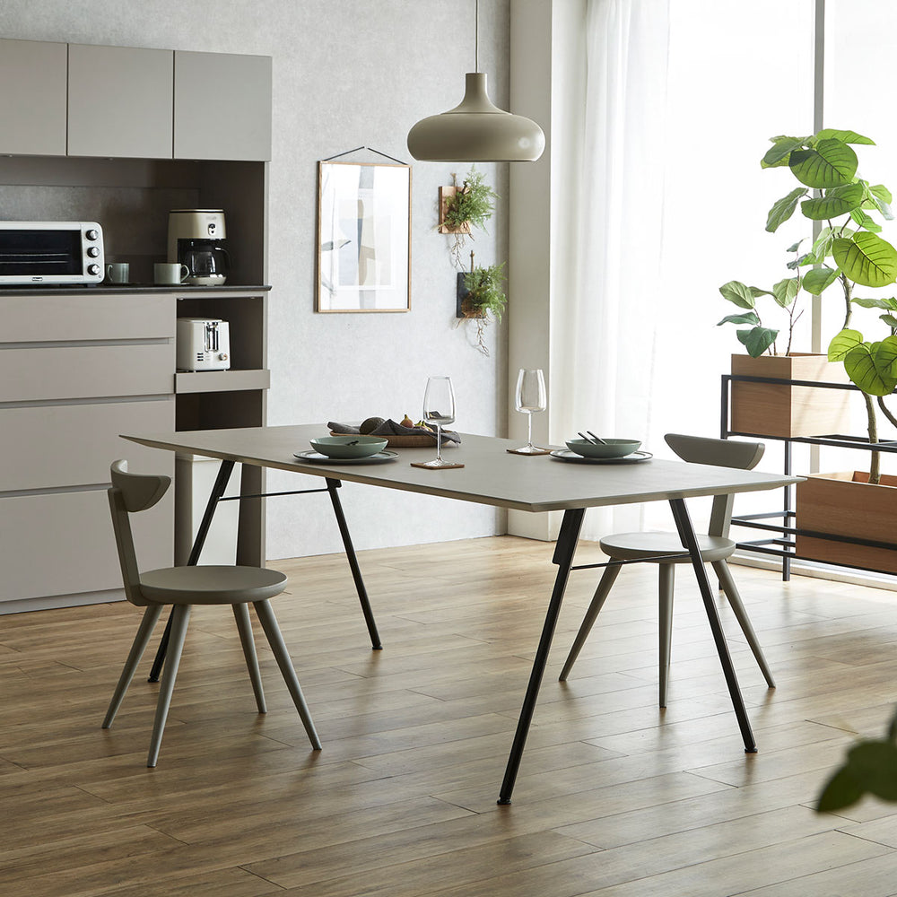 ガラム ダイニングテーブル 幅180cm