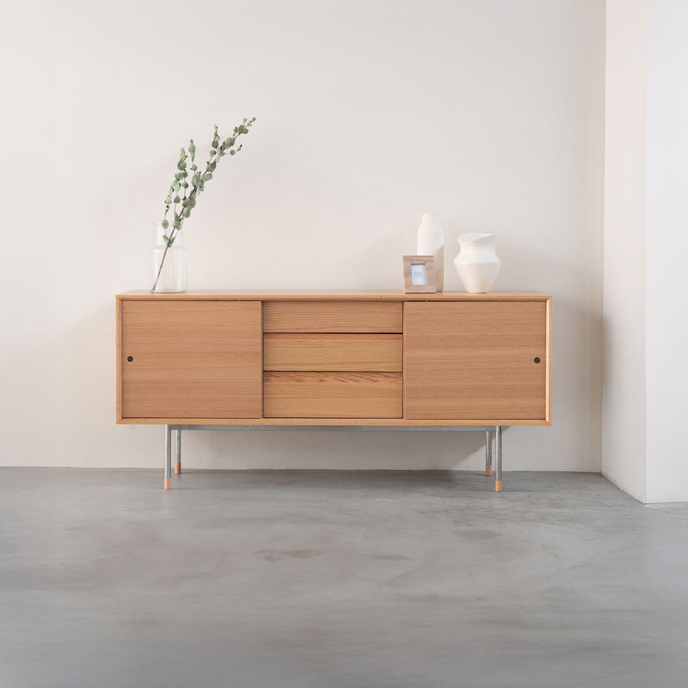 キスト サイドボード