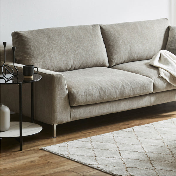 フルカバーリング仕様のファブリックソファ。 #A41 カスタード（ファブリックAランク）