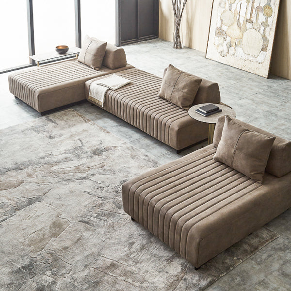 多彩なサイズ展開で、間取りに合わせた組み合わせが可能です。 #LT01 キャメル（レザーテックス アニリン）