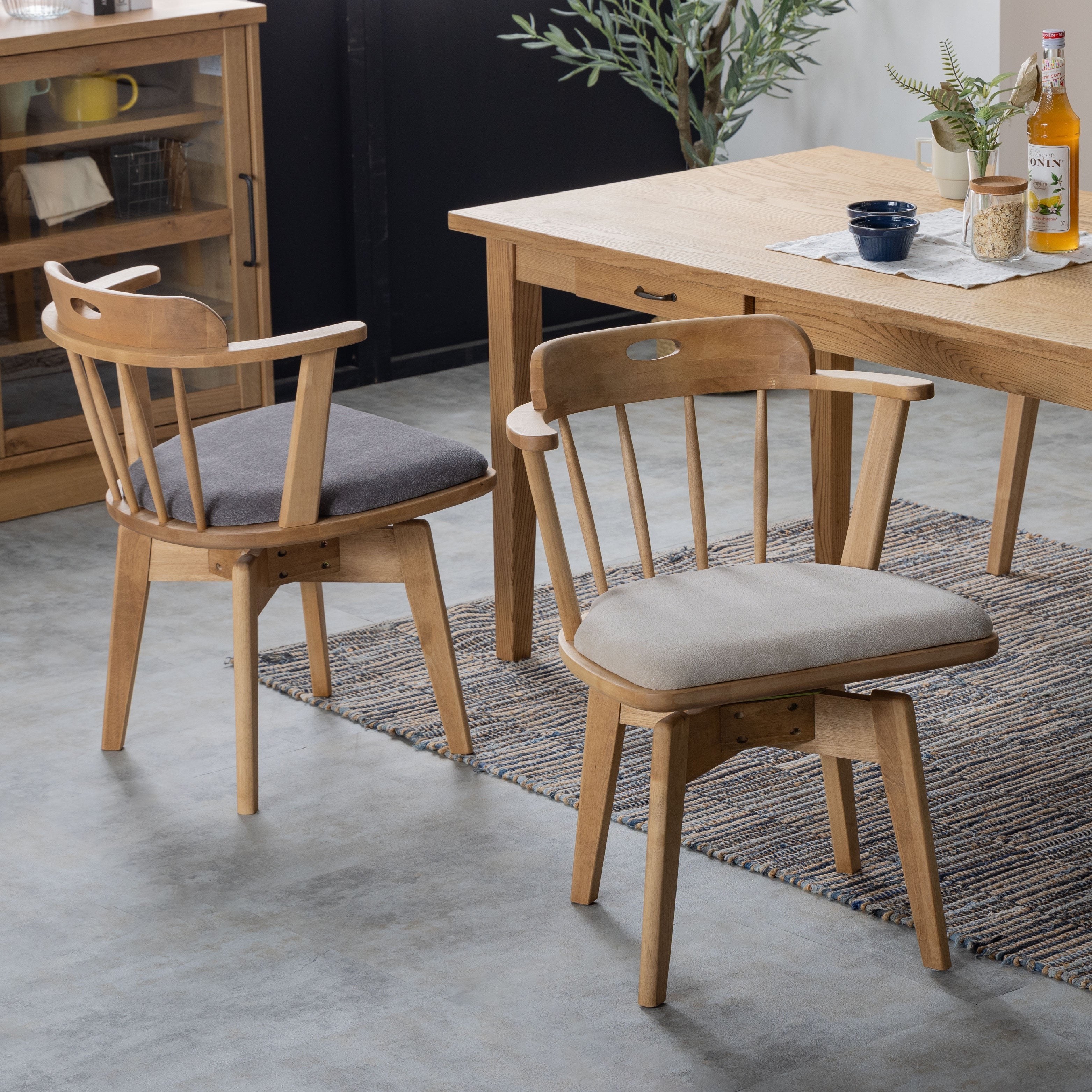 ローカーⅢ 回転ダイニングチェア