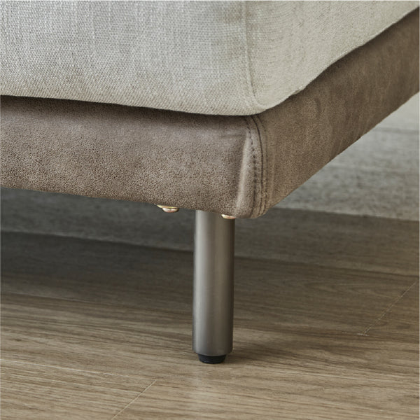 脚まわりの抜け感など、どこからみても美しく感じられるよう、細部まで丁寧に整えています。 #A49シャイングレー/PLT112ヨーロピアングレー