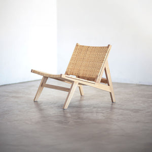 グレードの高いチークの無垢材を使用した&Craftの象徴的なシリーズ「タスカ―」 上品で落ち着いた木目が特徴の樹齢30年以上のチーク材を使い、 木目や木肌の良さを最大限に引き出すために、無塗装で仕上げています。 #チークナチュラル