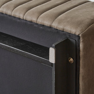 脚裏には床へのダメージを防ぐフェルトが付いています。 #LT03 チャコールブラック（レザーテックス アニリン）