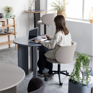 ブレッツ デスクチェア #ビスケット #ブラック脚