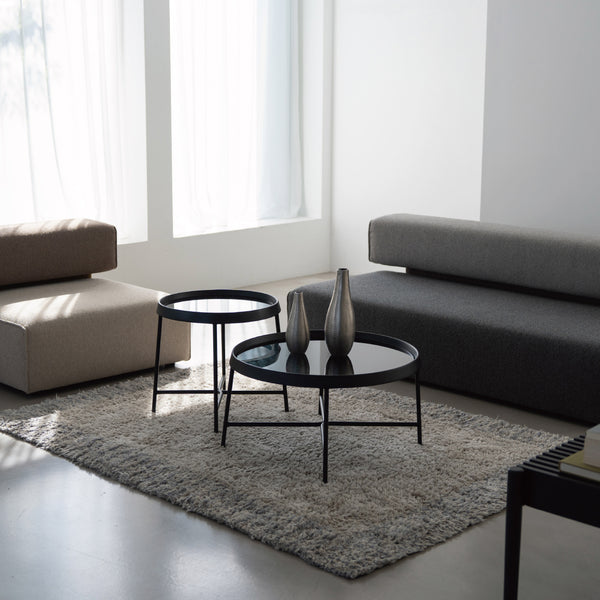 ディテールが美しい、ガラス天板のテーブル。 #オーク