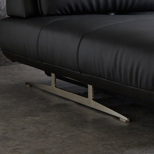 モダンでスタイリッシュなシルバー脚。 #LT01 キャメル（レザーテックス アニリン）