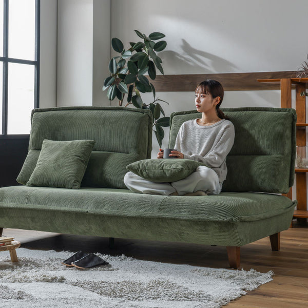 背もたれ前後可変式の2.5人掛けソファGranpa〈グランパ〉 #グリーン