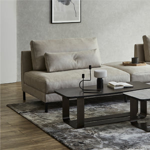 多様な組み合わせとラグジュアリーな掛け心地が特徴のユニットソファ「アデルーナ」。 #PLT101 ブルースター（プライムレザーテックス）