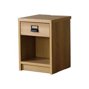 スタイリッシュさと温かみを感じられるシンプルなナイトテーブル。 #Default Title