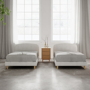 張地にはリネンが織り込まれた生地を採用し、優雅な光沢感と肌になじむ素材感を感じていただけます。 #フロストグレー #シングル