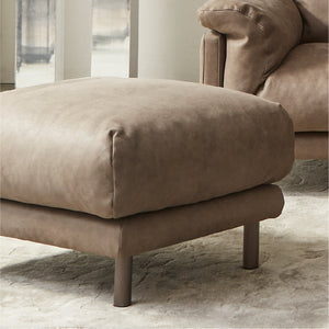 柔らかなクッションとシャープなフレームが織りなす上品なデザイン。 #PLT111 プラチナグレー（プライムレザーテックス）