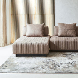 全方位から使える設計で、リビングにゆとりと自由な動線を生み出します。 #PLT112 ヨーロピアングレー（プライムレザーテックス） #プライム レザーテックス