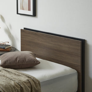 背面ブラックとのツートンカラーがアクセントとなっています。 #アンバーブラウン #セミダブル