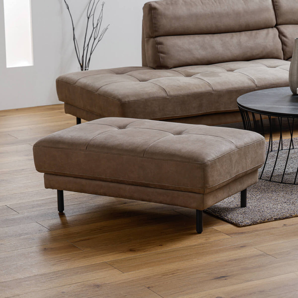 ディオラ オットマン