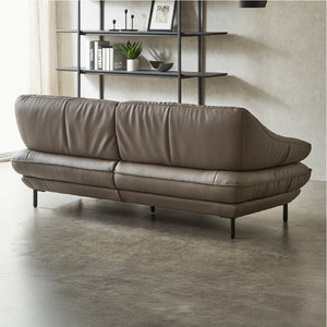 背面や側面のラインまできれいに仕上げているため、お部屋の中央にレイアウトすることも可能です。 #SILT24 スレートグレー（シルキーレザーテックス）