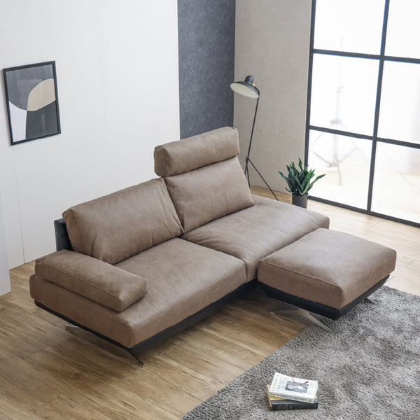 ヘッドレストを使うことで頭から太ももまで支える面積が広がり、長時間座っても身体が痛くなりにくいです。 #LT03 チャコールブラック（レザーテックス アニリン）