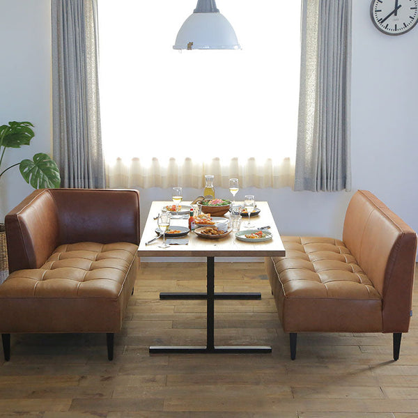 お食事やPC作業など、ゆっくり過ごせます。 #ブラウン