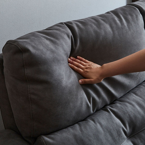 背クッションは、柔らかなシリコンフィルを使用し背中にふんわり支え、リラックスした姿勢を保ちます。 #LT01 キャメル（レザーテックス アニリン）