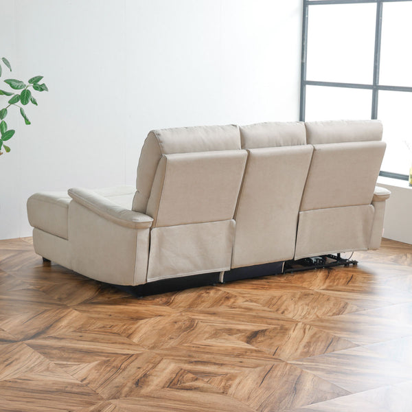 背面まで同じ素材で綺麗に仕上げているため、お部屋の中央にレイアウトすることができます。 #LT01 キャメル（レザーテックス アニリン） #左カウチ