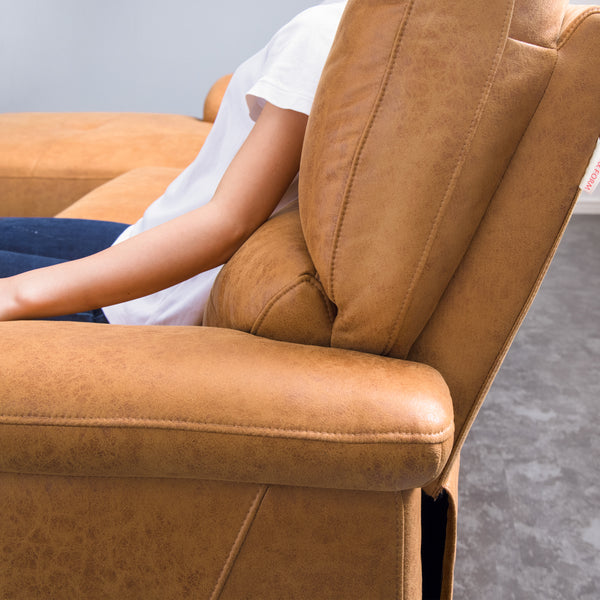 背もたれのランバーサポートが着座した時の腰をしっかり支えるため、長時間でも快適にお座りいただけます。 #PLT102 インディーブルー（プライムレザーテックス）