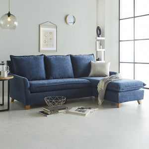 カジュアルなデザインのクッションとスタイリッシュなフレームを組み合わせたソファ「サボン」。 #A41 カスタード（ファブリックAランク）