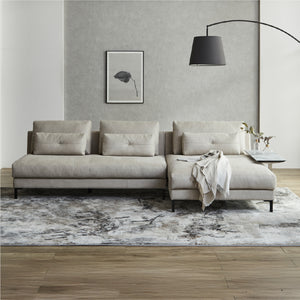 お部屋に置くだけで、暮らしの空間に、上質で洗練されたひとときをもたらします。 #PLT111 プラチナグレー（プライムレザーテックス）