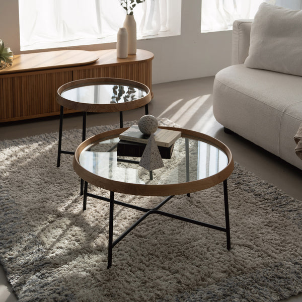 オークにはクリア色のガラスを、ブラックにはブラック色のガラスを採用。 #オーク