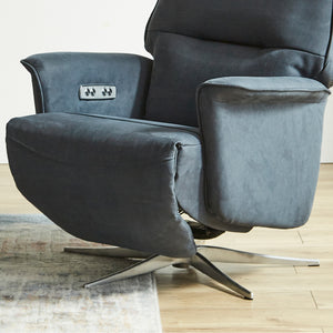 脚：シルバー色（アルミ・粉体塗装） #PLT111 プラチナグレー（プライムレザーテックス）