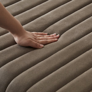 座面はやや硬めのつくりで、長時間座っていても疲れにくく、安定感があります。 #PLT112 ヨーロピアングレー（プライムレザーテックス） #プライム レザーテックス