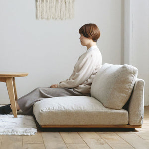 30�oと120�oの2種類の長さの脚が付け替え可能になっています。 #シュガーベージュ