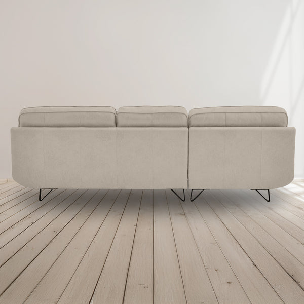 背面のデザインもこだわって作られており、どこから見ても美しい仕上がり。 #LT01 キャメル（レザーテックス アニリン）