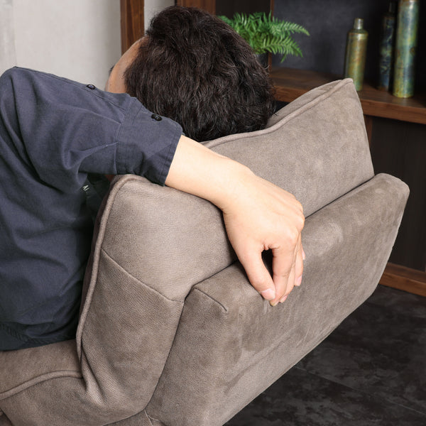 ヘッド部分は手動操作で4段階の角度調整ができます。 #PLT102 インディーブルー（プライムレザーテックス）