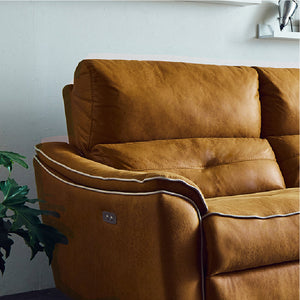 背もたれはハイバック仕様とランバーサポート付き。身体をしっかり支え、長時間でも快適な座り心地を実現。 #PLT111 プラチナグレー（プライムレザーテックス）