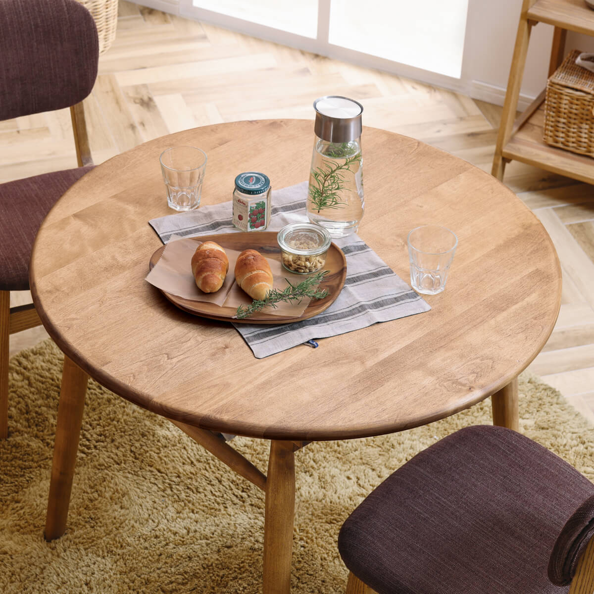 ダイニングテーブル